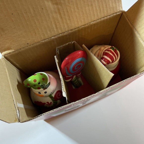 Pier 1 Imports Salt and Pepper Shakers Snowman Santa NIB Christmas Holiday Decor - Picture 2 of 7